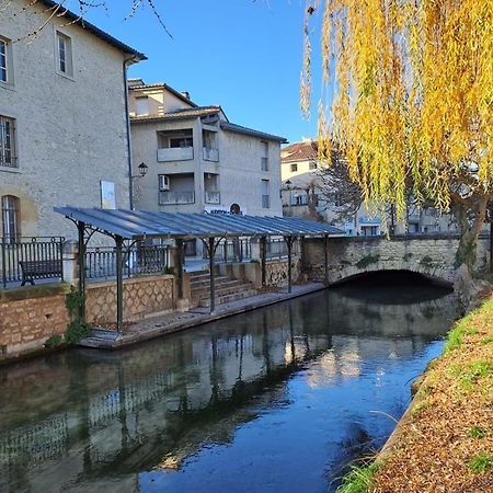 Apartmán Le Nid De Marius LʼIsle-sur-la-Sorgue Exteriér fotografie