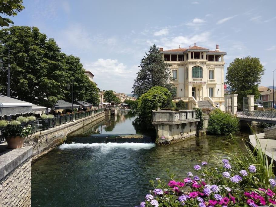 Apartmán Le Nid De Marius LʼIsle-sur-la-Sorgue Exteriér fotografie