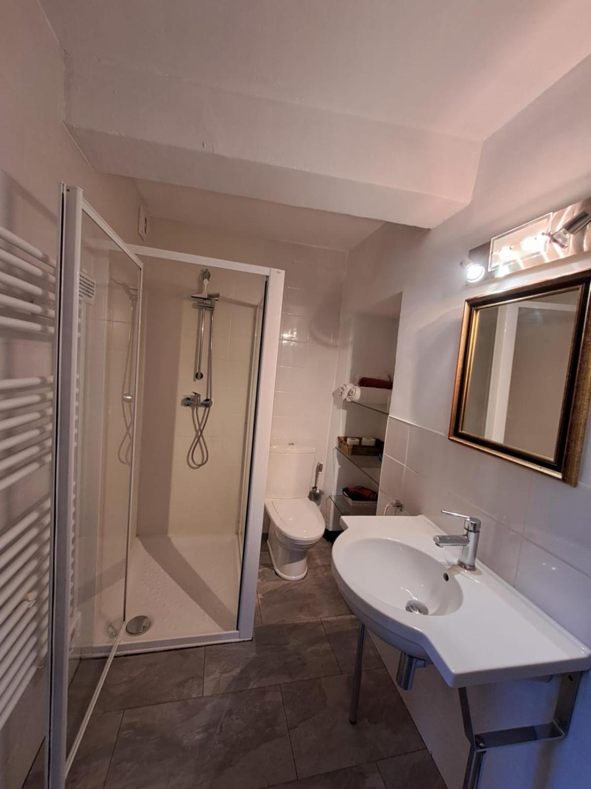 Apartmán Le Nid De Marius LʼIsle-sur-la-Sorgue Exteriér fotografie